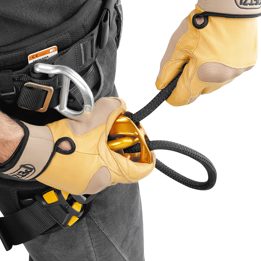 セコイア用調節可能なアタッチメントブリッジ - PETZL｜PROFESSIONAL